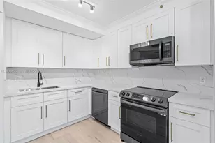 22841 SW 88th Pl, Cutler Bay, FL 33190 - Photo 1