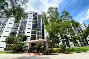17011 N Bay Rd, Sunny Isles Beach, FL 33160 - Photo 1