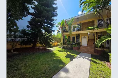 8024 Harding Ave #4, Miami Beach, FL 33141 - Photo 1