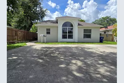 35 SW 7th St #2, Hallandale Beach, FL 33009 - Photo 1