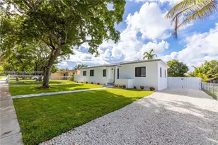 271 NW 143rd St, Miami, FL 33168 - Photo 1