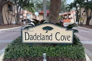 7816 SW 102nd Ln, Miami, FL 33156 - Photo 1