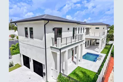 371 E Lakewood Rd, West Palm Beach, FL 33405 - Photo 1