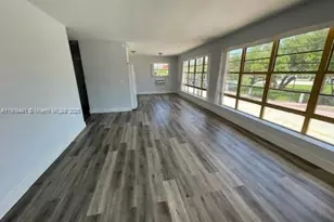 8010 Tatum Waterway Dr, Miami Beach, FL 33141 - Photo 1