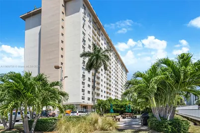 400 Kings Point Dr #1404, Sunny Isles Beach, FL 33160 - Photo 1