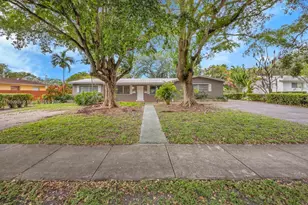 11434 SW 81st Rd, Pinecrest, FL 33156 - Photo 1