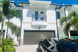 4433 N Aqua Bella Ln, Dania Beach, FL 33312 - Photo 1