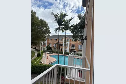 17710 NW 73rd Ave #202-20, Hialeah, FL 33015 - Photo 1