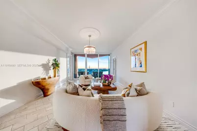 300 S Pointe Dr #1702, Miami Beach, FL 33139 - Photo 1