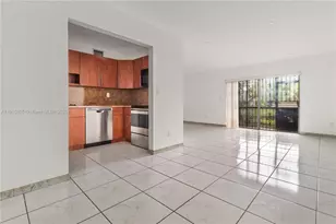 10353 N Kendall Dr, Miami, FL 33176 - Photo 1