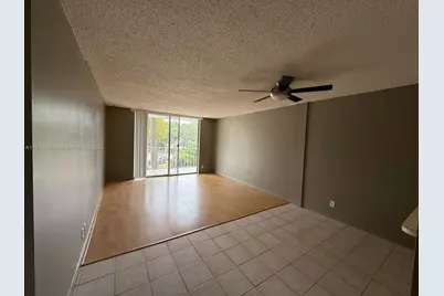 500 Executive Center Dr #2L, West Palm Beach, FL 33401 - Photo 1