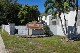 10399 N Kendall Dr, Miami, FL 33176 - Photo 1
