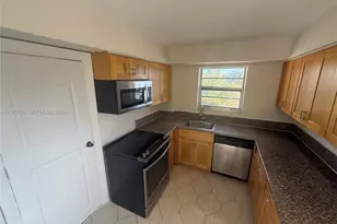 1540 NE 191st St, Miami, FL 33179 - Photo 1