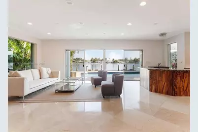 565 N Shore Dr, Miami Beach, FL 33141 - Photo 1