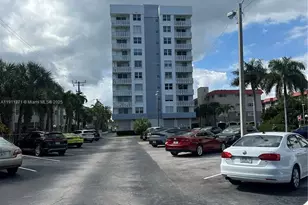 3113 S Ocean Dr, Hallandale Beach, FL 33009 - Photo 1