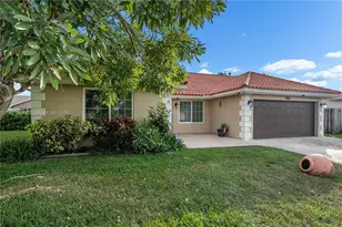 11710 NW 41st St, Sunrise, FL 33323 - Photo 1