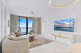 700 NE 24th St, Miami, FL 33137 - Photo 1