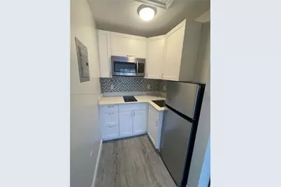 2161 NE 42nd St #2B, Lighthouse Point, FL 33064 - Photo 1