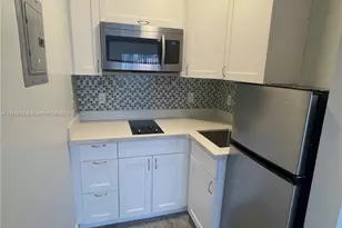 2161 NE 42nd St, Lighthouse Point, FL 33064 - Photo 1