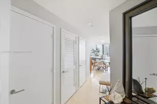 88 SW 7th St, Miami, FL 33130 - Photo 1