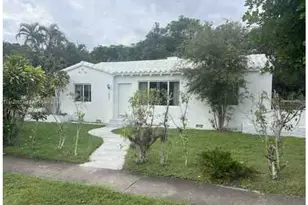 602 SW 2nd Ave, Dania Beach, FL 33004 - Photo 1