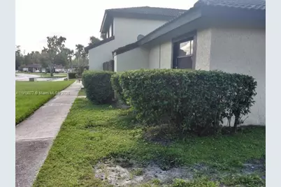 428 Hunter Circle #428, Kissimmee, FL 34758 - Photo 1