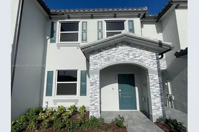 1076 SE 2nd Ter #1076, Florida City, FL 33034 - Photo 1