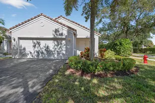 4357 Magnolia Ridge Dr, Weston, FL 33331 - Photo 1