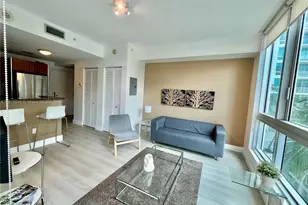300 S Biscayne Blvd, Miami, FL 33131 - Photo 1