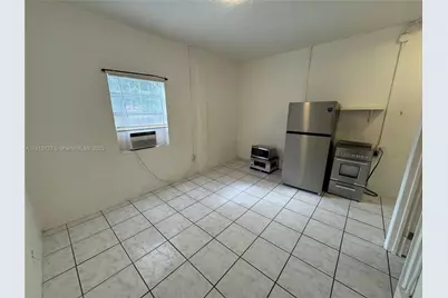 2549 NE 190th St #3, Miami, FL 33180 - Photo 1