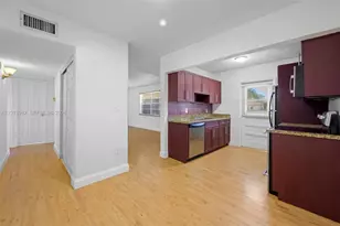 415 NE 2nd St, Hallandale Beach, FL 33009 - Photo 1