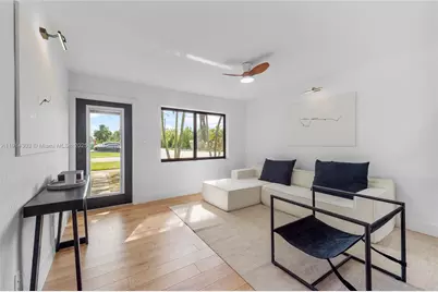 9915 SW 212th St, Cutler Bay, FL 33189 - Photo 1