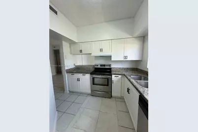 2301 NW 96th Ter #16E, Pembroke Pines, FL 33024 - Photo 1