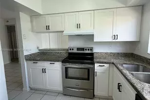 2301 NW 96th Terrace, Pembroke Pines, FL 33024 - Photo 1