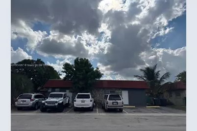 7810 SW 10th St, North Lauderdale, FL 33068 - Photo 1