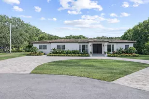700 NE 118th St, Biscayne Park, FL 33161 - Photo 1
