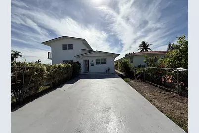8860 SW 32 St #Front, Miami, FL 33165 - Photo 1