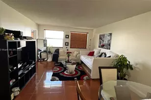 8160 Geneva Ct, Doral, FL 33166 - Photo 1