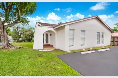 11417 SW 35th Ln #11417, Miami, FL 33165 - Photo 1