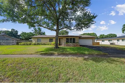 1561 SW 72nd Ave, Plantation, FL 33317 - Photo 1