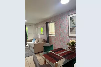 821 SW 2nd St #10, Miami, FL 33130 - Photo 1