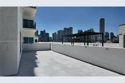 10 SW South River Dr #610, Miami, FL 33130 - Photo 1