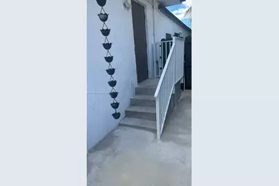 820 NW 19th Ct, Miami, FL 33125 - Photo 1