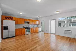 7930 Tatum Waterway Dr, Miami Beach, FL 33141 - Photo 1