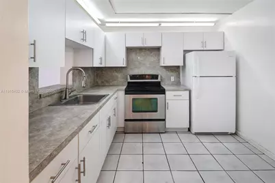 11905 NE 2nd Ave #C403, North Miami, FL 33161 - Photo 1