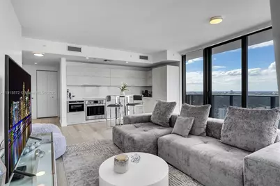 55 SW 9th St #4008, Miami, FL 33130 - Photo 1