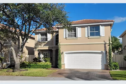 1055 Yellow Birch Ter, Hollywood, FL 33019 - Photo 1