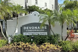 777 SW 111th Way, Pembroke Pines, FL 33025 - Photo 1