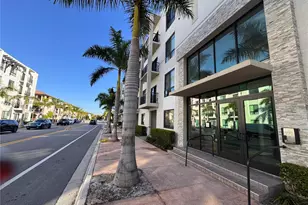 8167 NW 41st St, Doral, FL 33166 - Photo 1