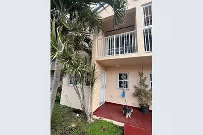 2600 NW 28th St #207-2, Miami, FL 33142 - Photo 1